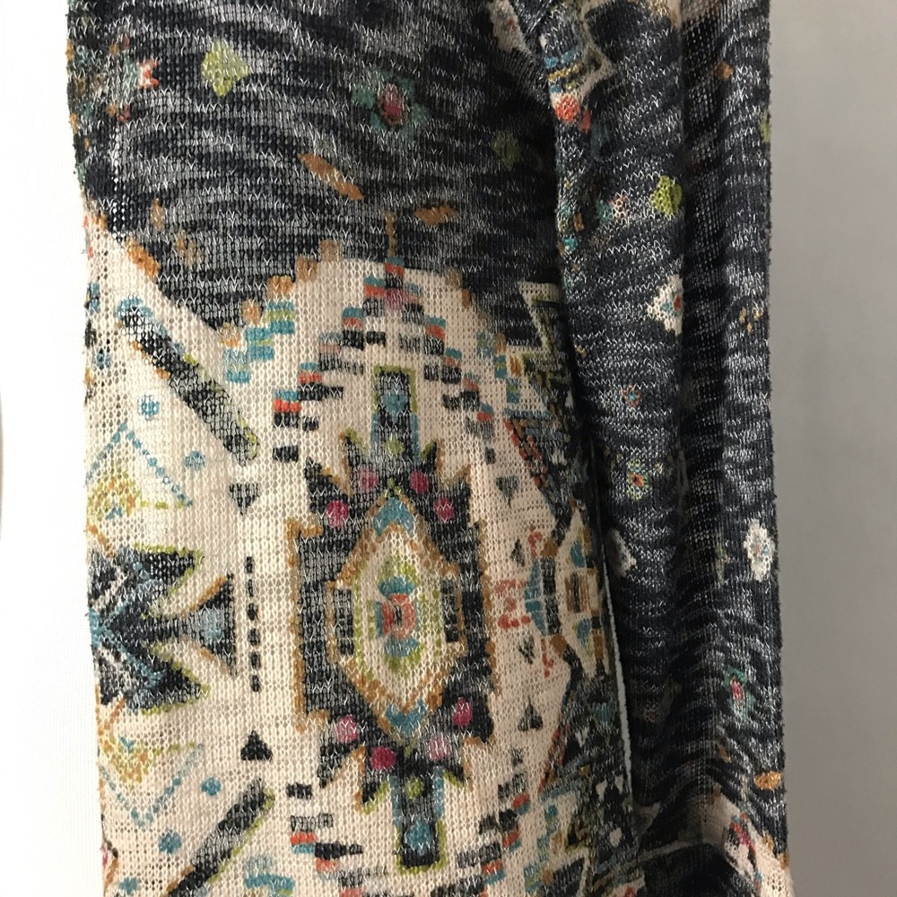 🎁 Eyeshadow Blue Size Small Aztec Print Women’s Long Sleeve Cardigan - Picture 5 of 7